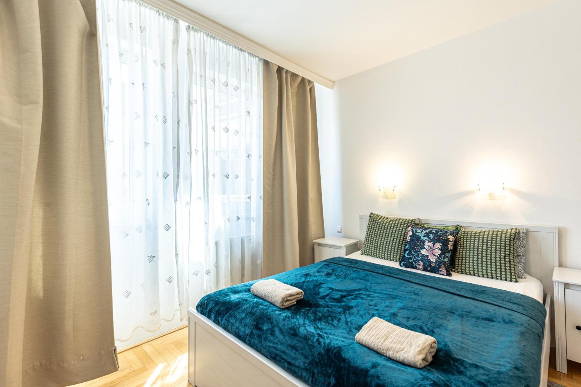 Gozsdu White Raven Residence 305 บูดาเปสต์ ภายนอก รูปภาพ