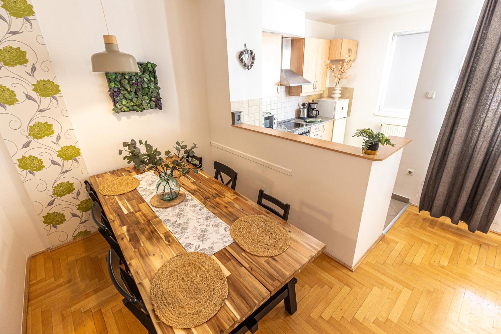 Gozsdu White Raven Residence 305 บูดาเปสต์ ภายนอก รูปภาพ